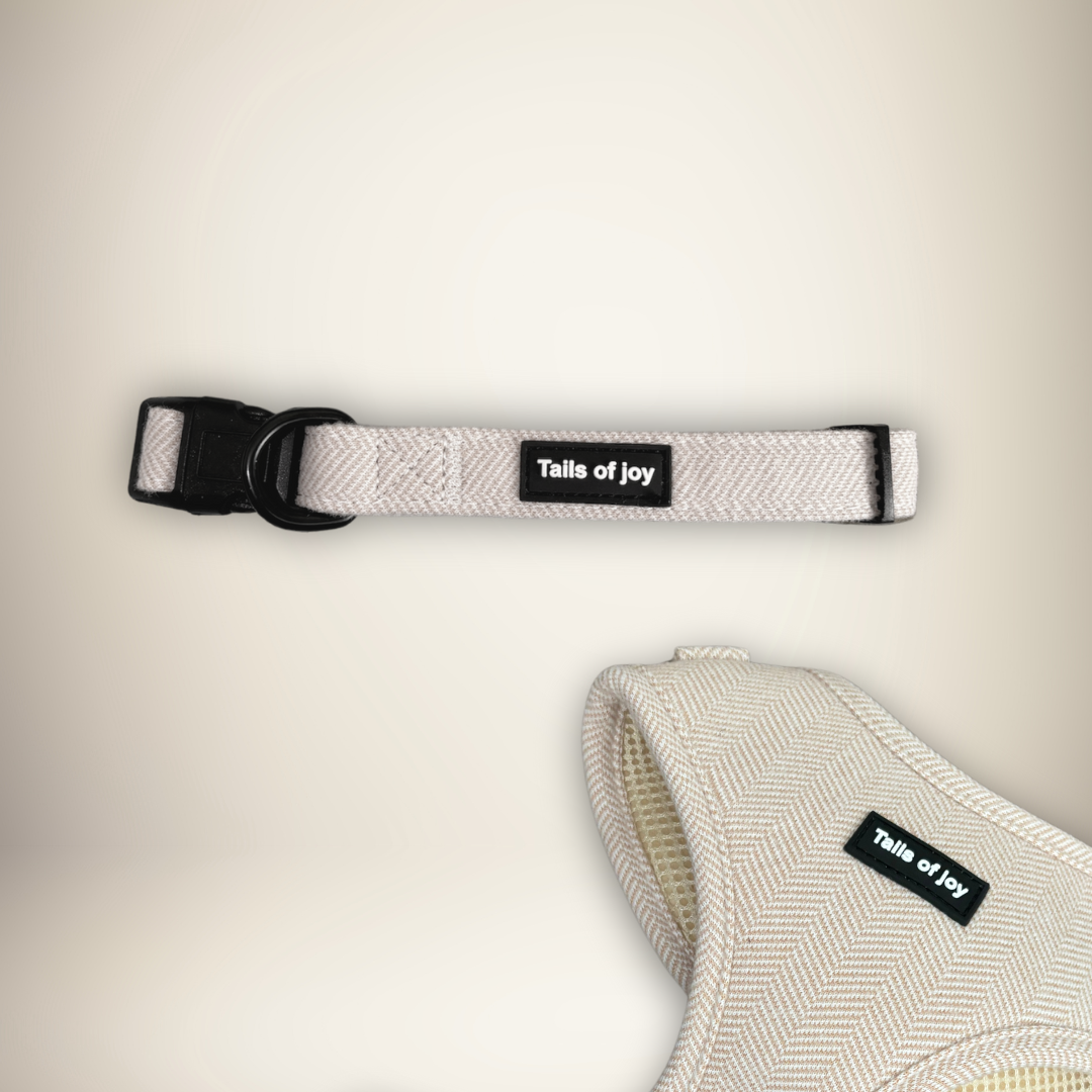 Vanilla Tweed Adjustable Collar