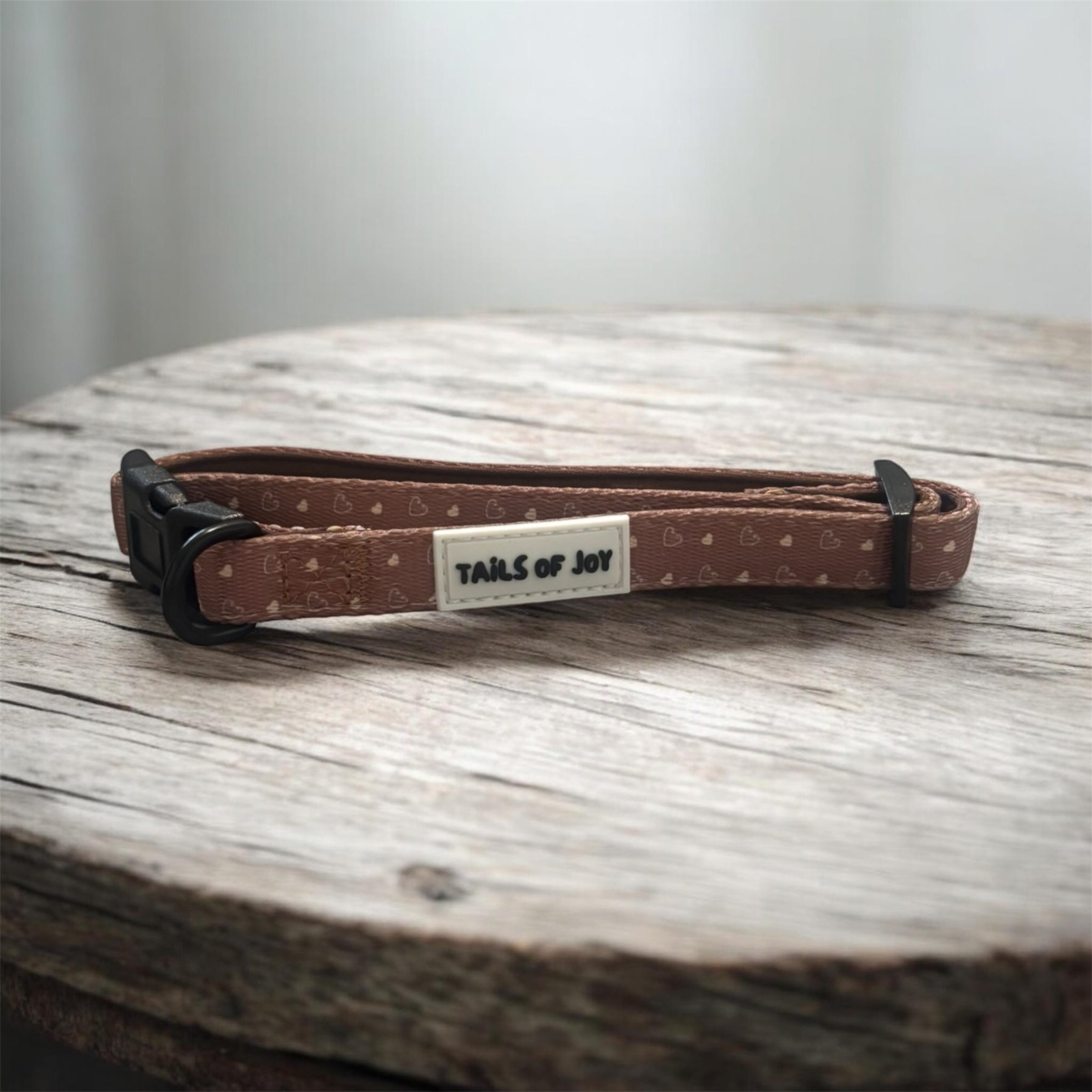 Cocoa Hearts Dog Collar 🤎
