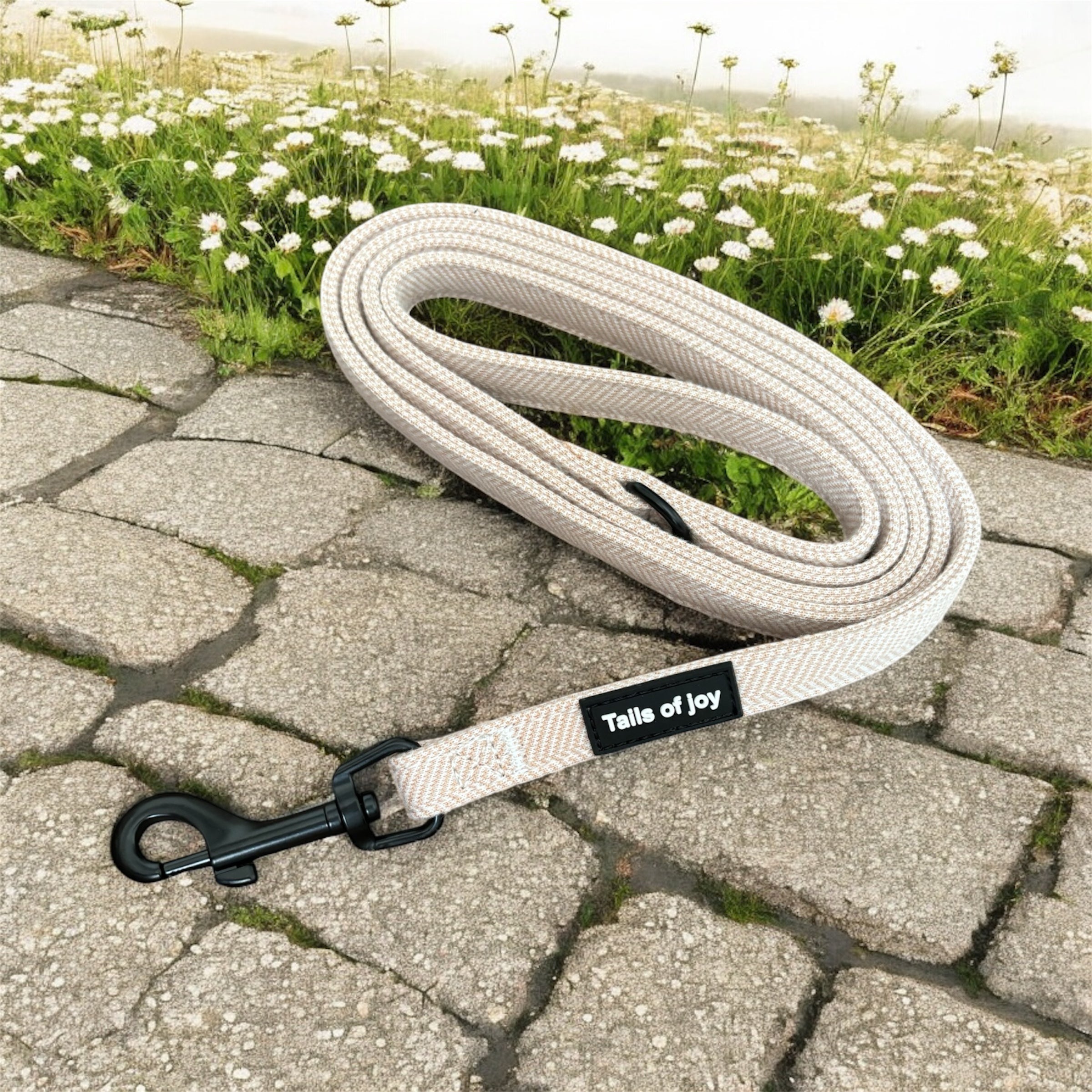 Vanilla Tweed Lead